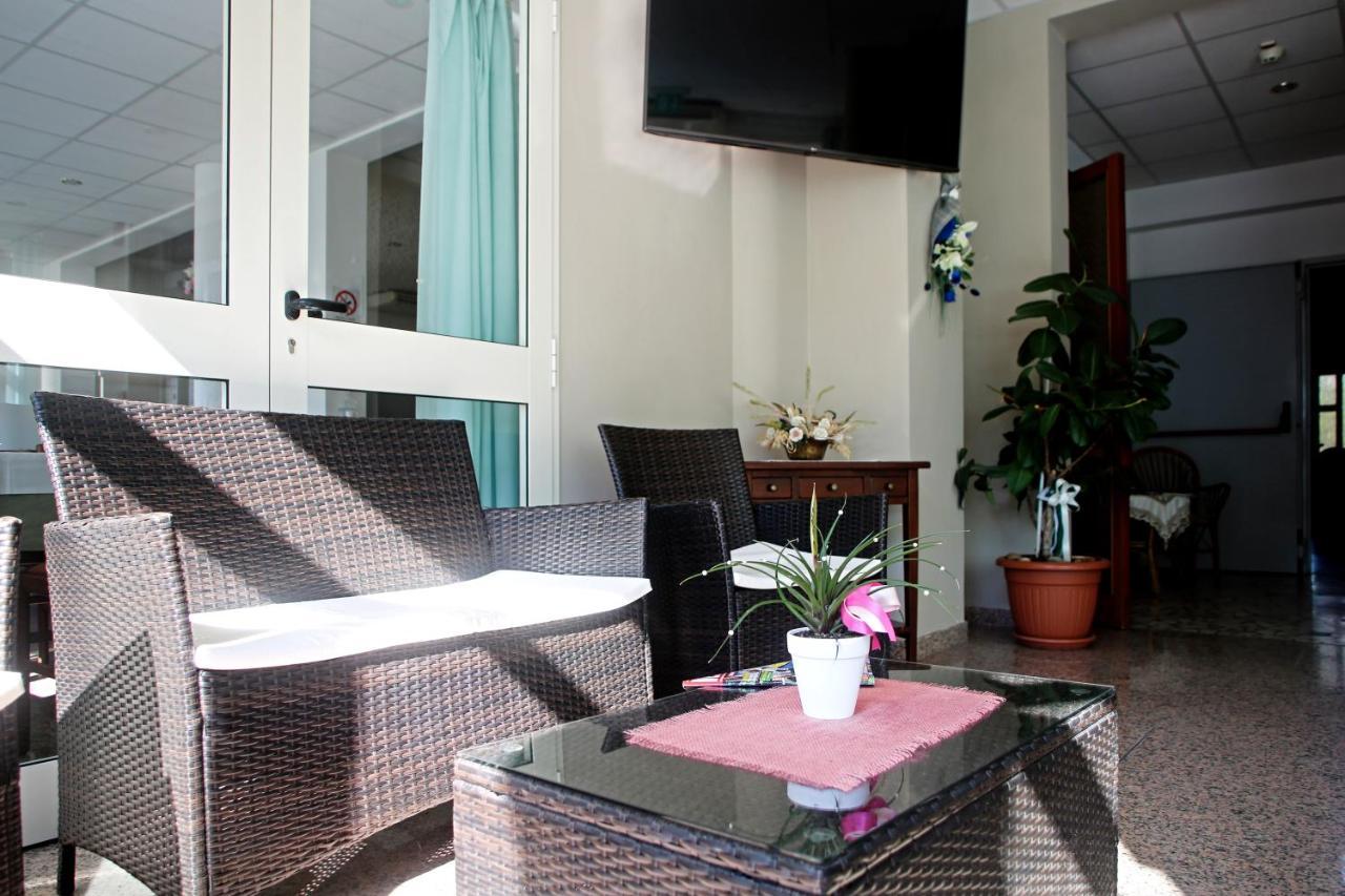 Hotel Serafini Misano Adriatico Εξωτερικό φωτογραφία