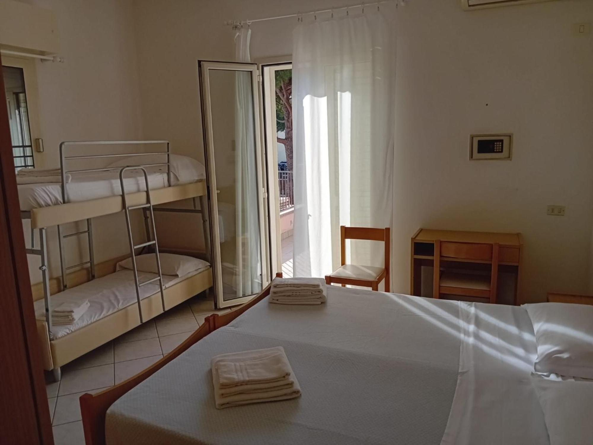 Hotel Serafini Misano Adriatico Εξωτερικό φωτογραφία
