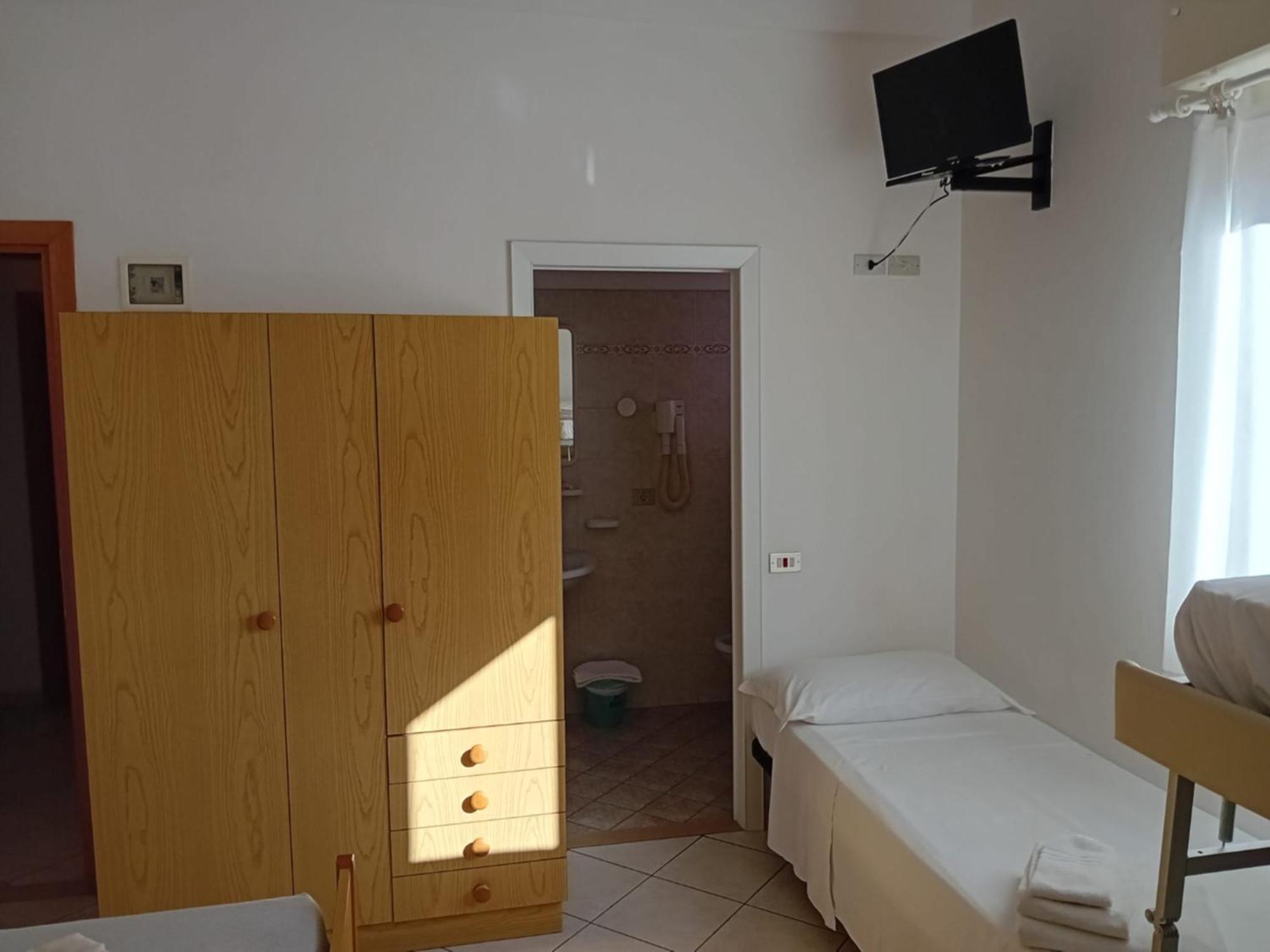Hotel Serafini Misano Adriatico Εξωτερικό φωτογραφία
